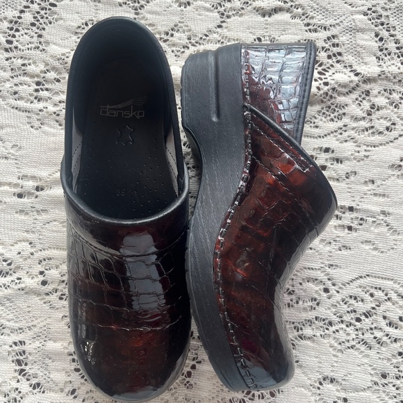 Dansko Clogs. Size EU 39. - Picture 5 of 6